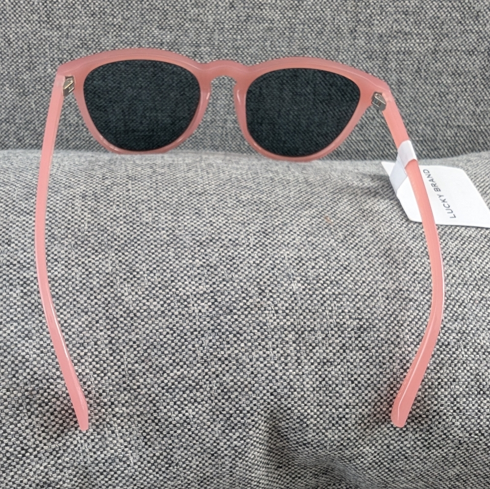 LUCKY BRAND SUNGLASSES Nwt - Picture 5 of 8